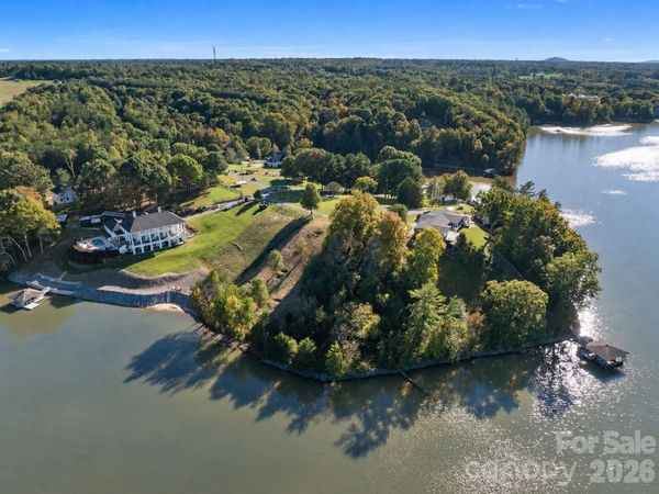 6428 Huntington Lane , Conover, NC 28613