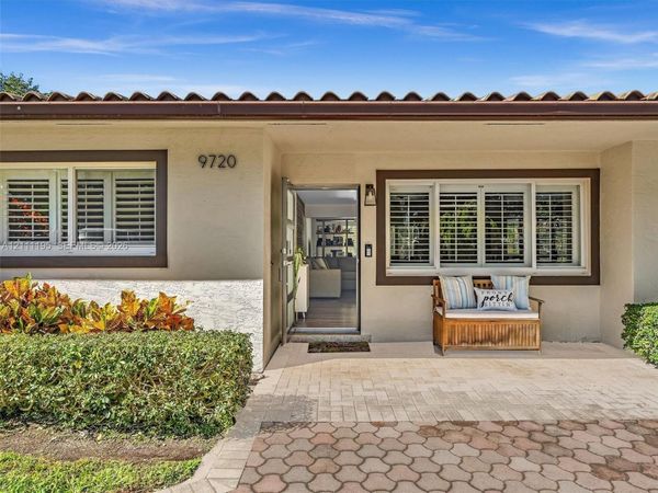 9720 SW 73rd Ct , Pinecrest, FL 33156