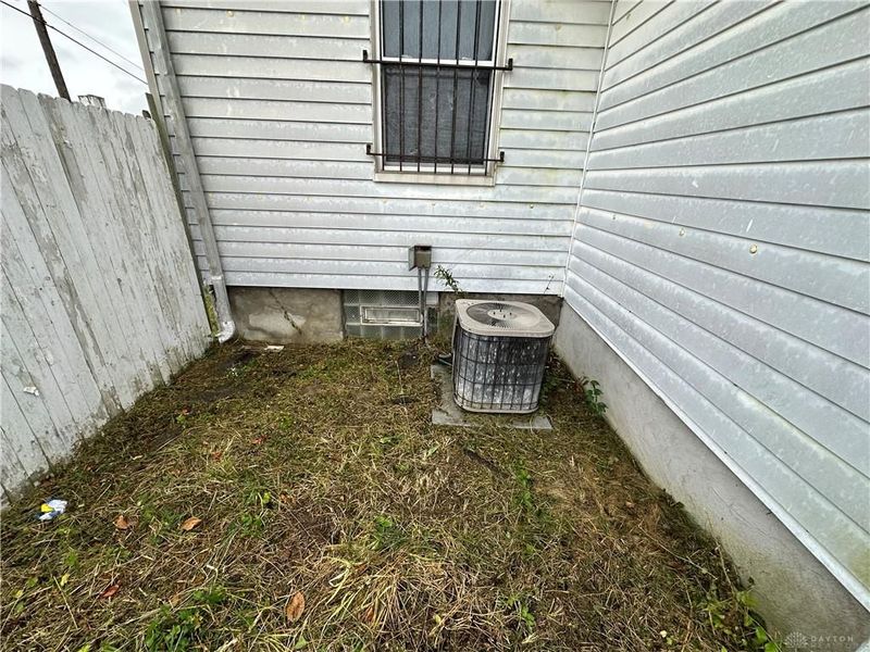 19 S Trenton Street, Dayton, OH 45417 Photo 6