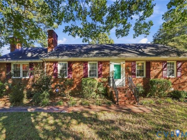 1801 Pocoshock Boulevard , North Chesterfield, VA 23235