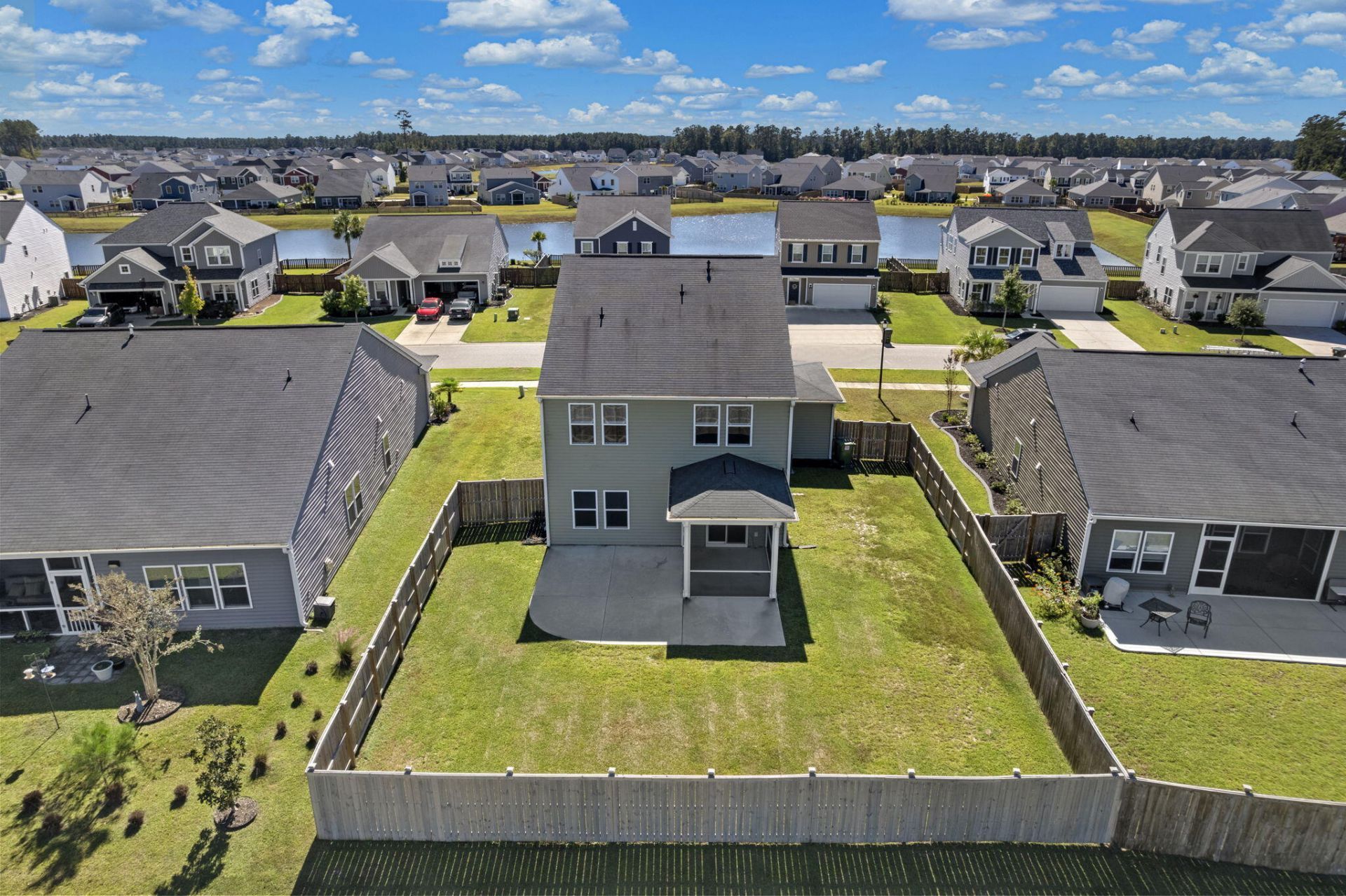 412 Carrara Drive Photo 28
