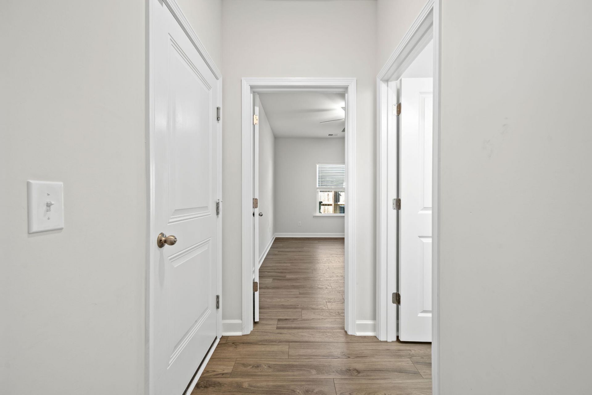 412 Carrara Drive Photo 32