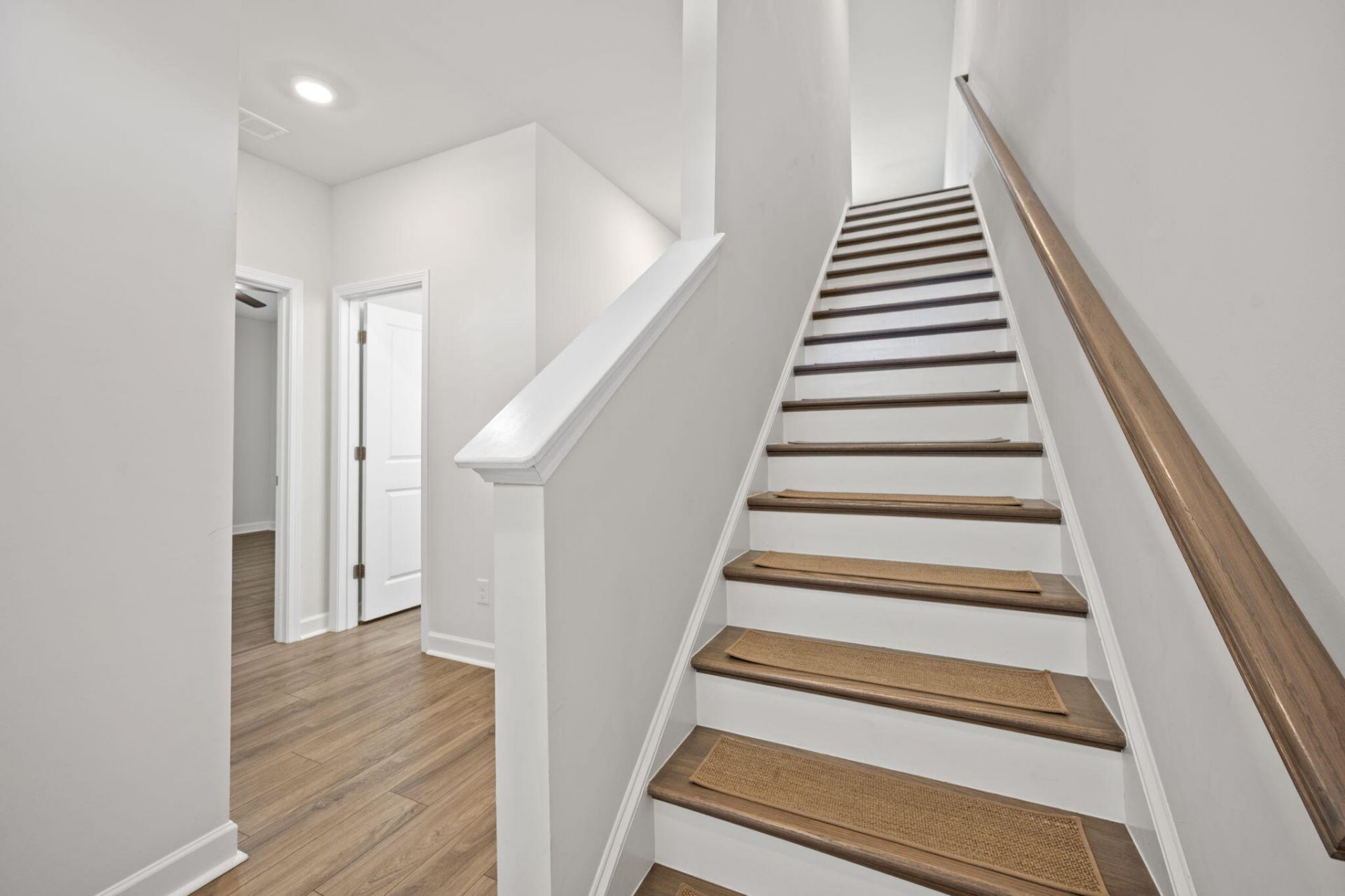 412 Carrara Drive Photo 46