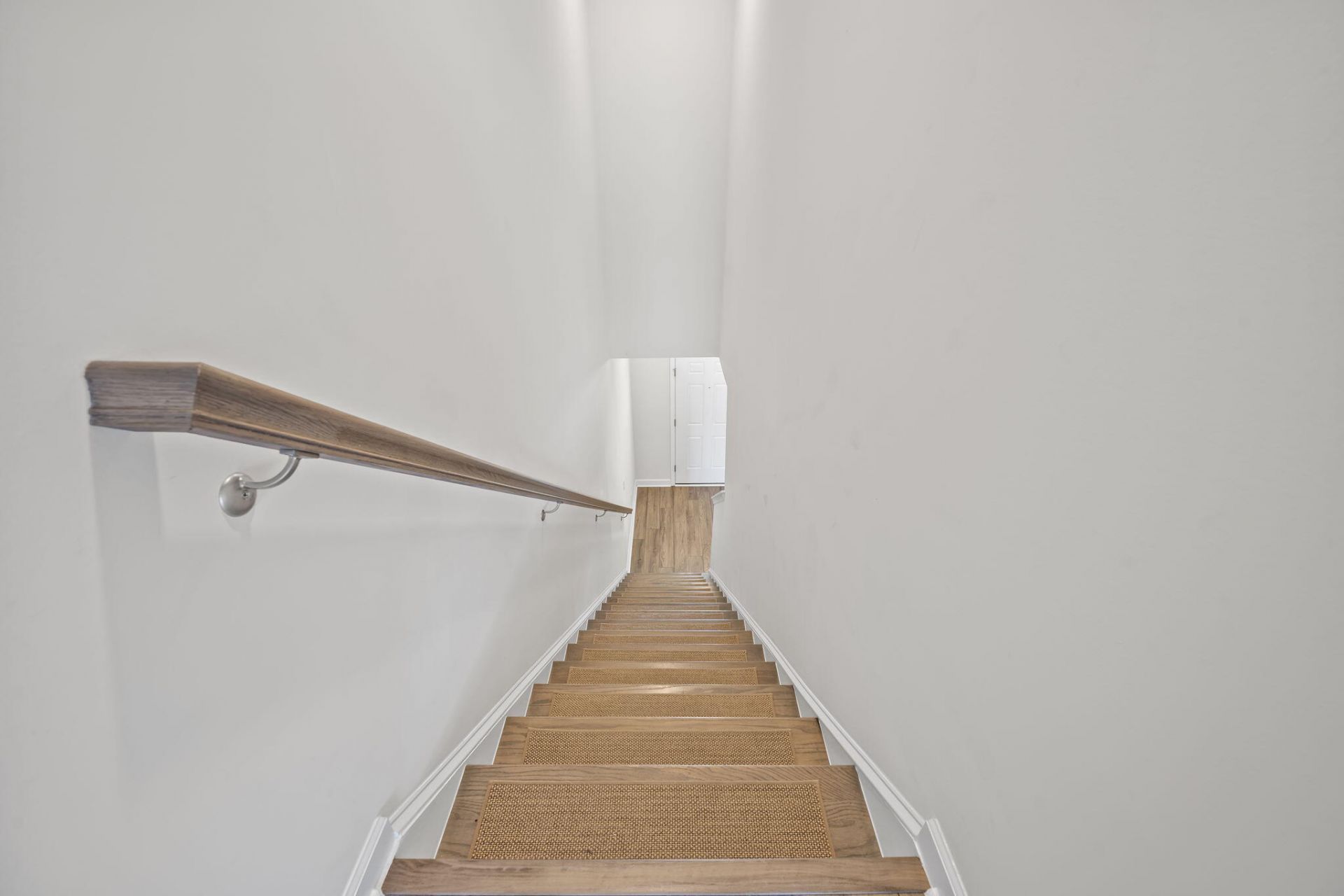 412 Carrara Drive Photo 47