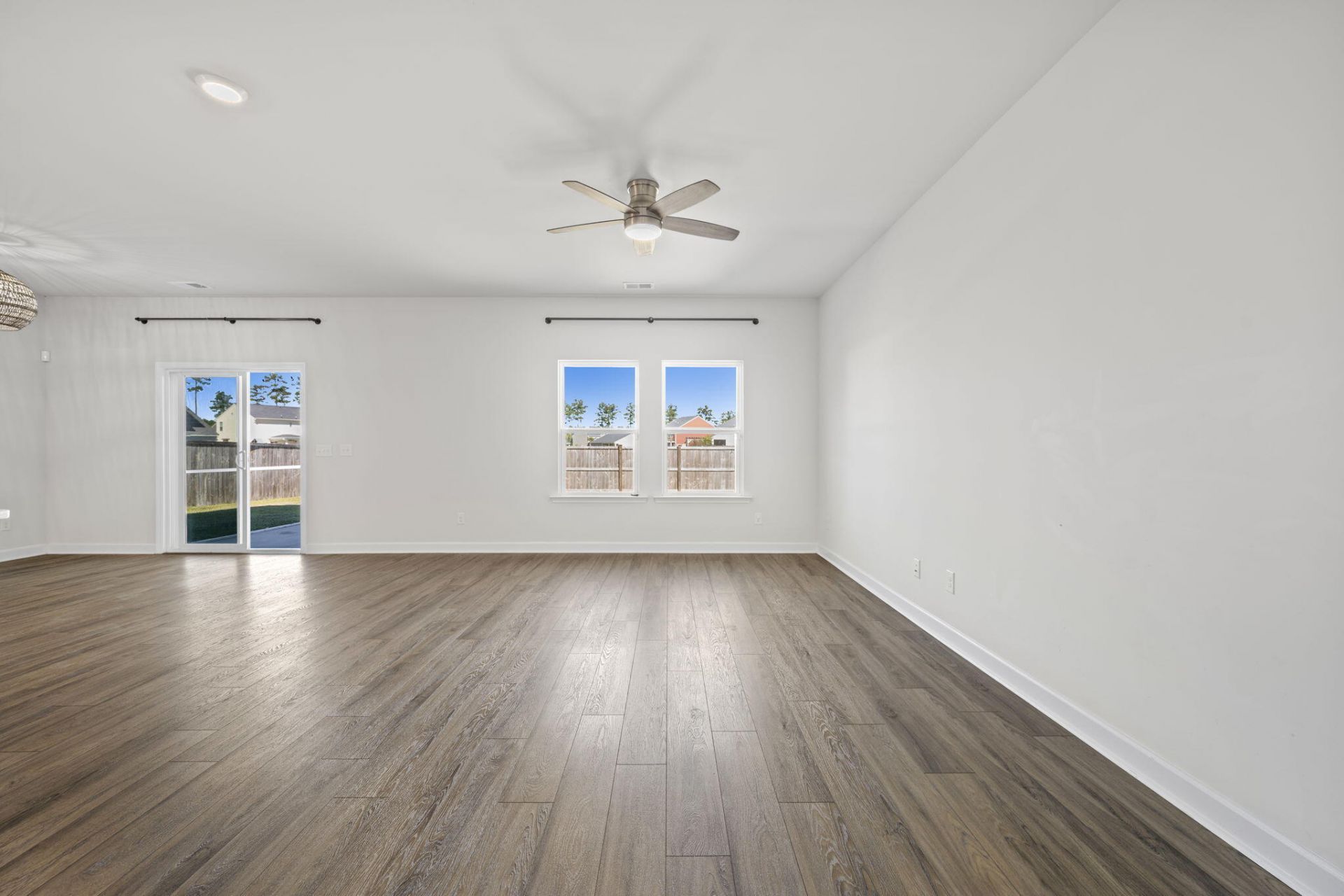 412 Carrara Drive Photo 7
