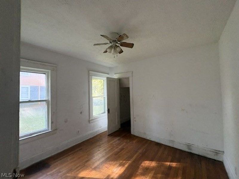 10114 Parkgate Avenue, Cleveland, OH 44108 Photo 11