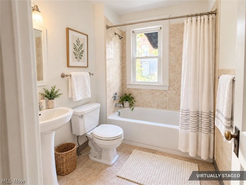 10114 Parkgate Avenue, Cleveland, OH 44108 Photo 15