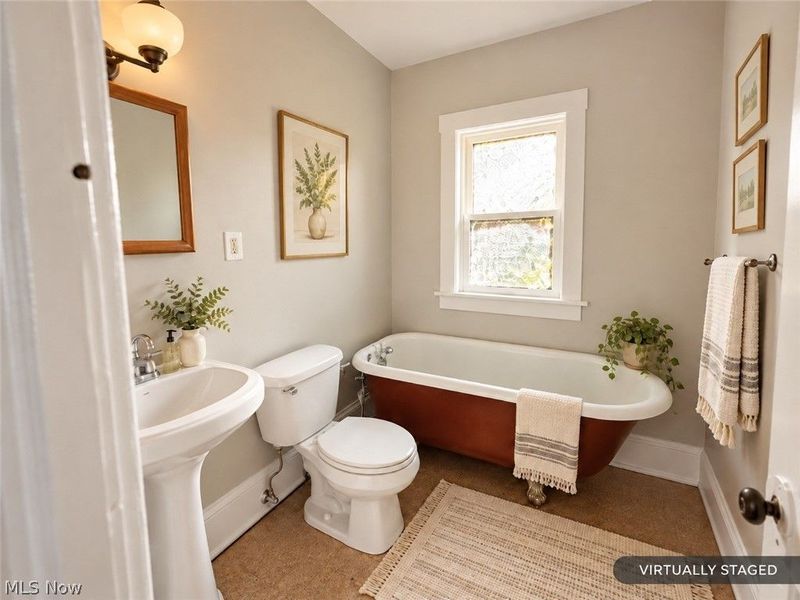 10114 Parkgate Avenue, Cleveland, OH 44108 Photo 17