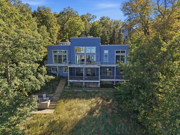 827 E Lake Front Drive , Beverly Shores, IN 46301