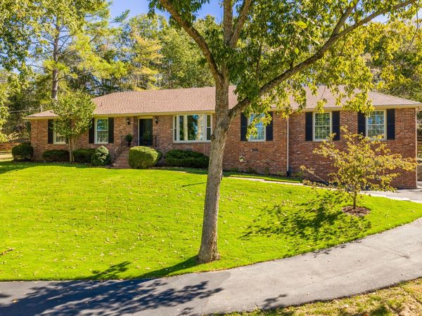 405 Horseshoe Ln , Nashville, TN 37221