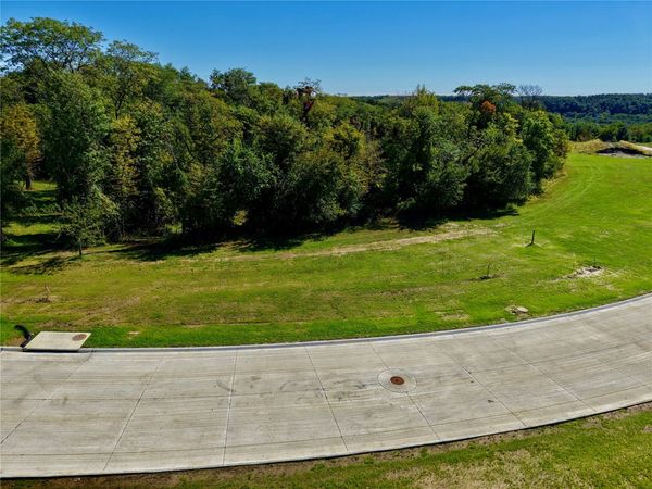 2114 Kestrel Drive SE, Cedar Rapids, IA 52403