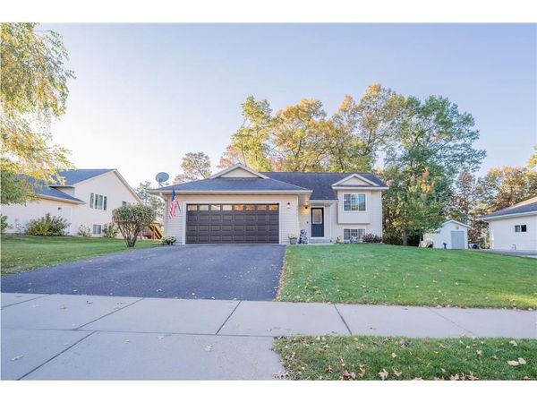 2411 Kenora Parkway, Eau Claire, WI 54703