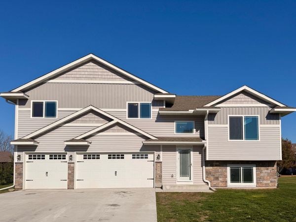 815 S Rush Creek Lane , Rush City, MN 55069