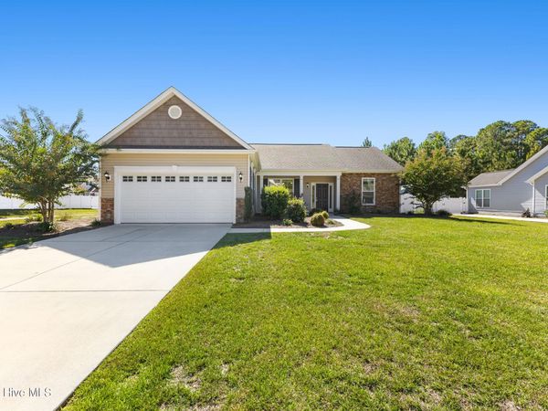 7 Edinburgh Drive , Shallotte, NC 28470