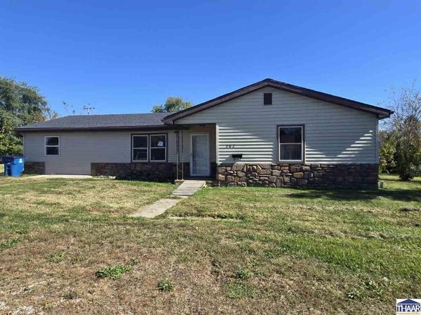 302 E Neal Street, Jasonville, IN 47438