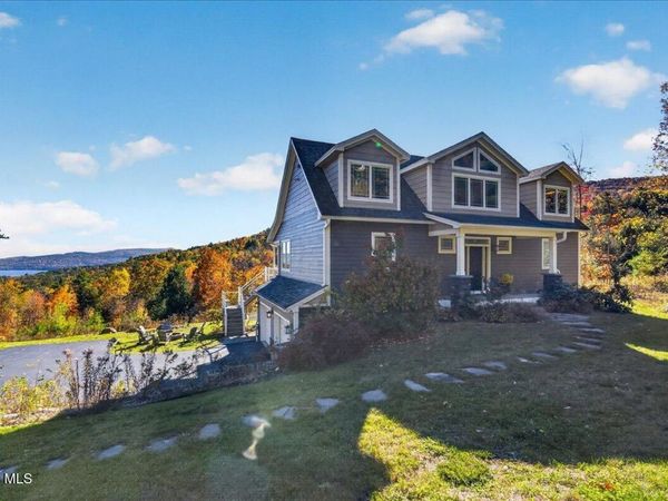 56 Olde Coach Road, Diamond Point, NY 12824