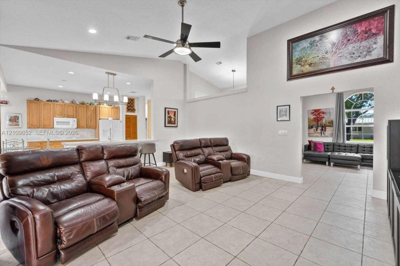 7901 SW 97th St, Miami, FL 33156 Photo