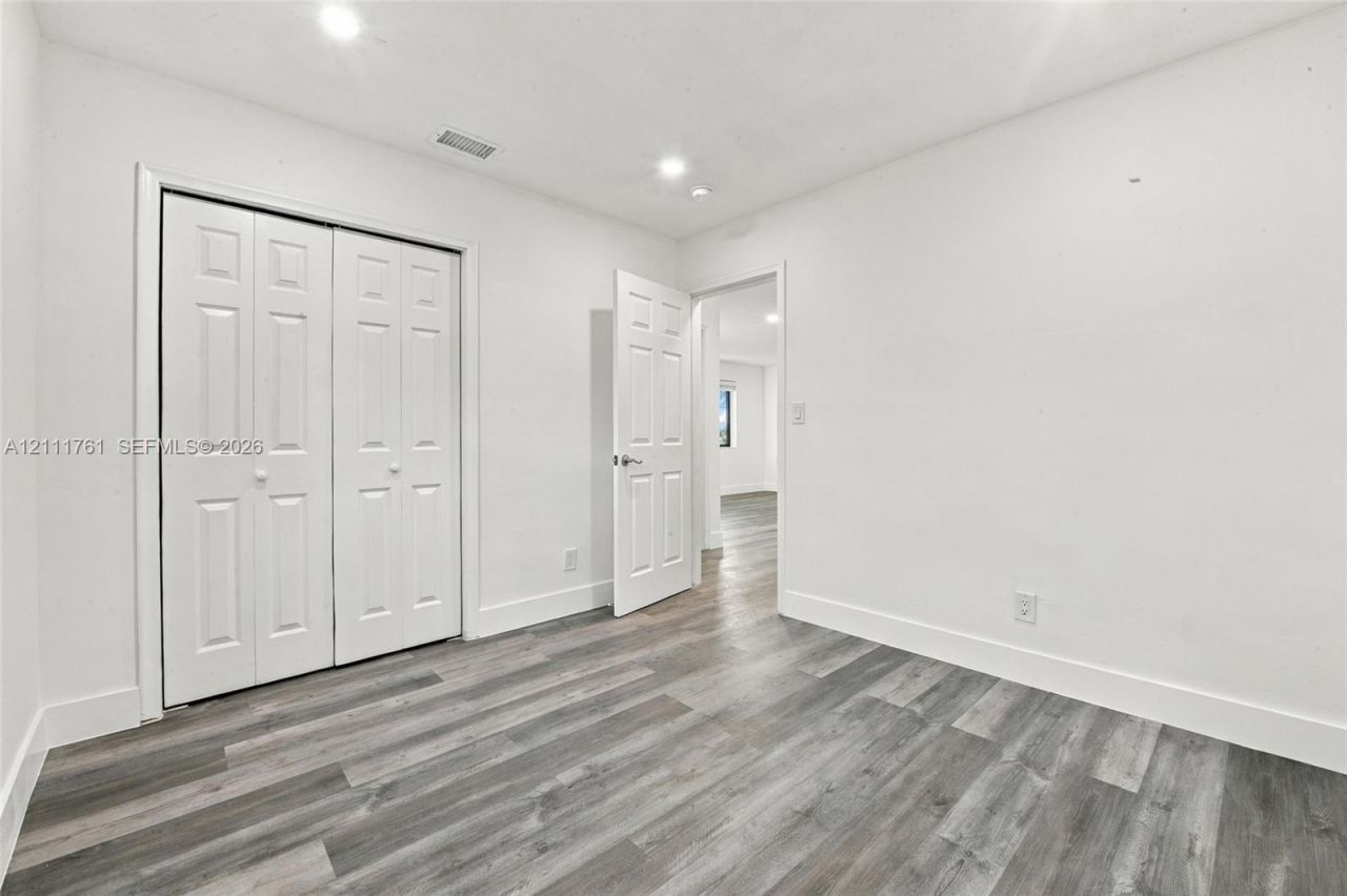 6971 SW 19th St , North Lauderdale, FL 33068 Photo
