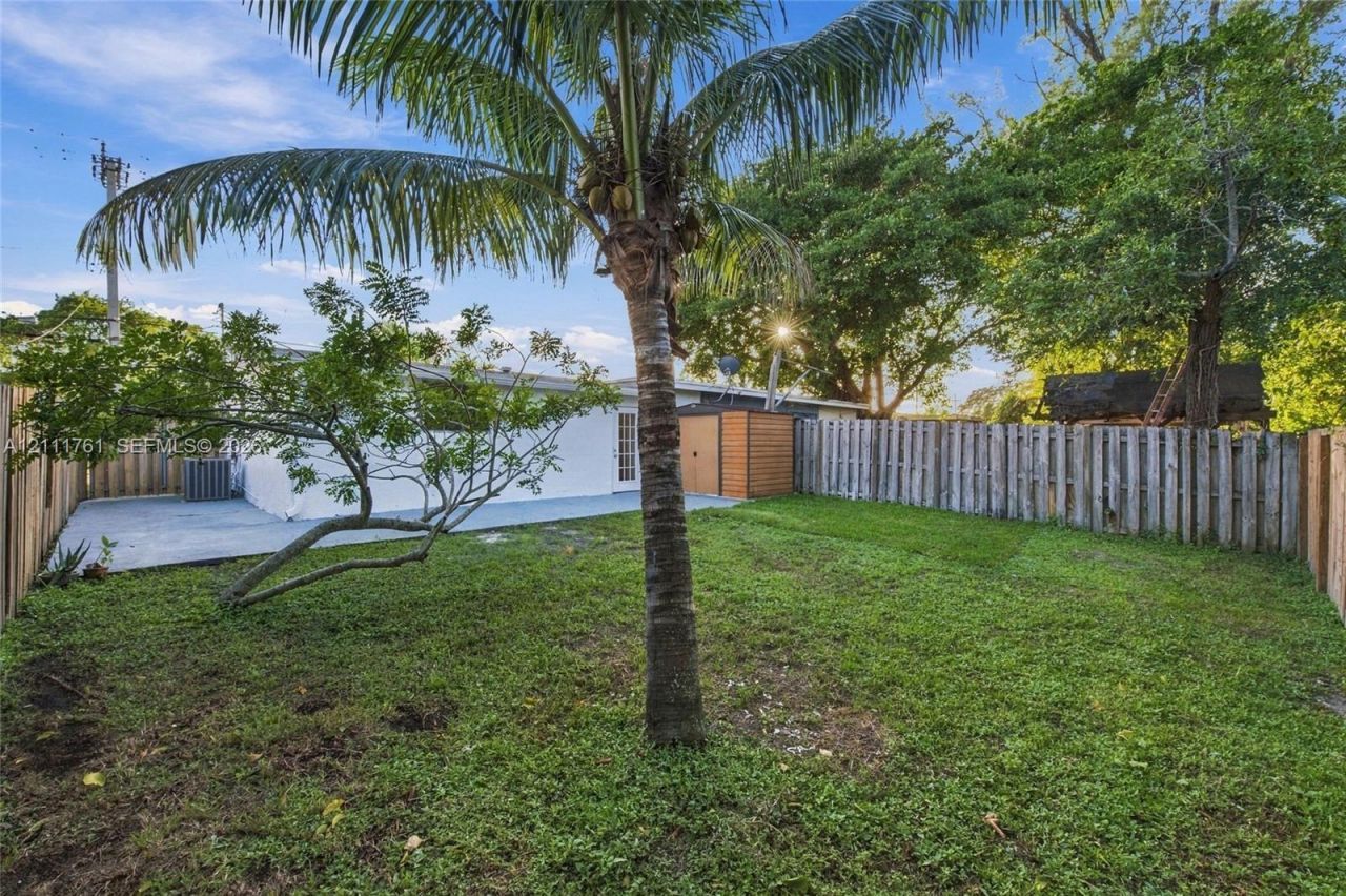6971 SW 19th St , North Lauderdale, FL 33068 Photo