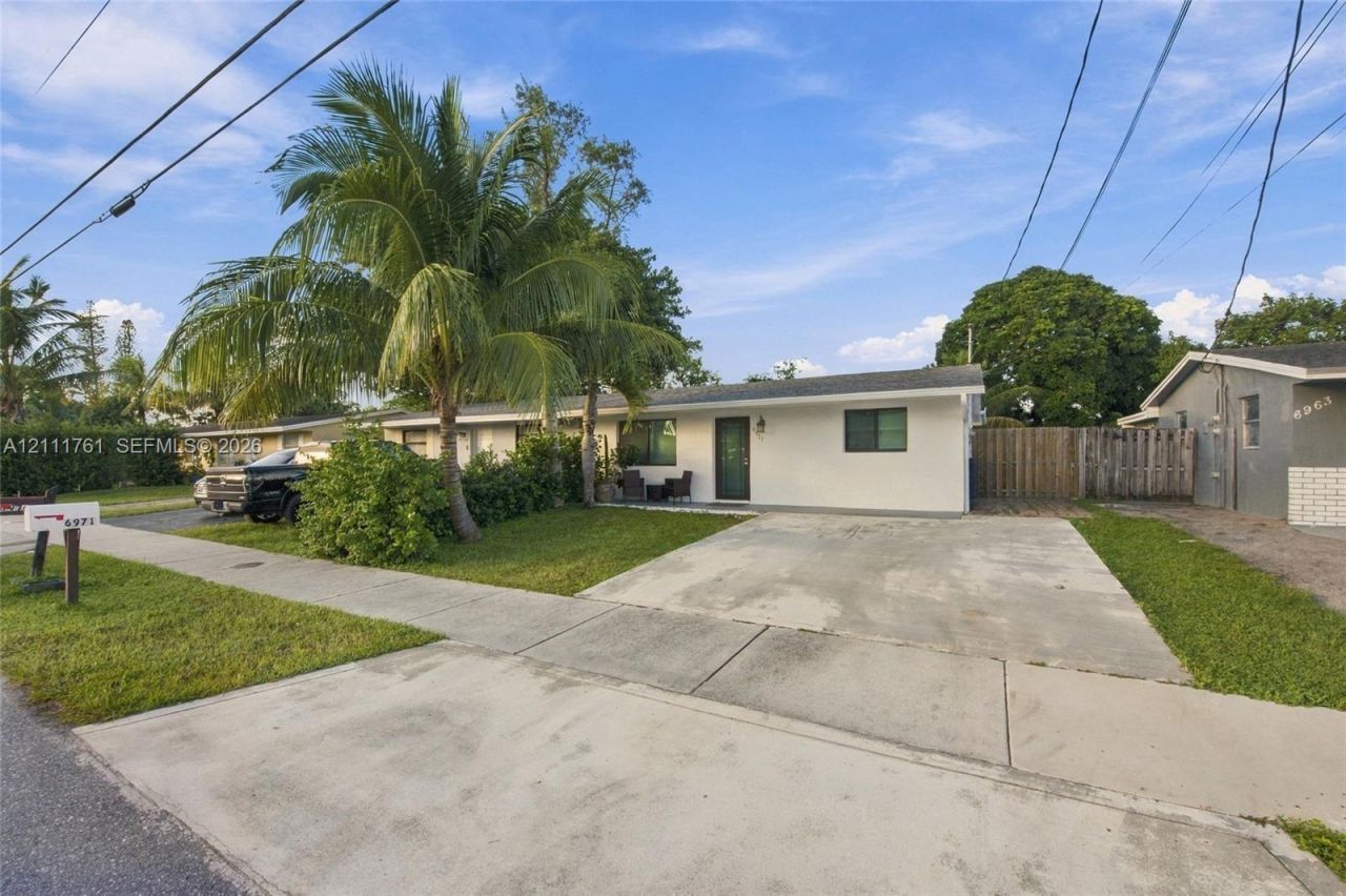6971 SW 19th St , North Lauderdale, FL 33068 Photo