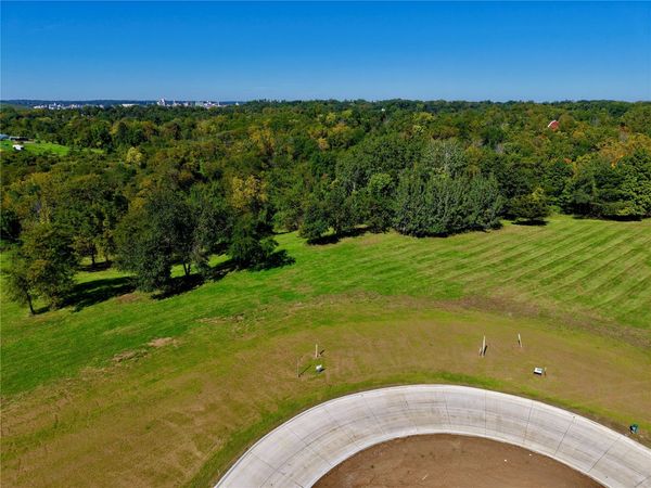 2015 Kestrel Drive SE, Cedar Rapids, IA 52403