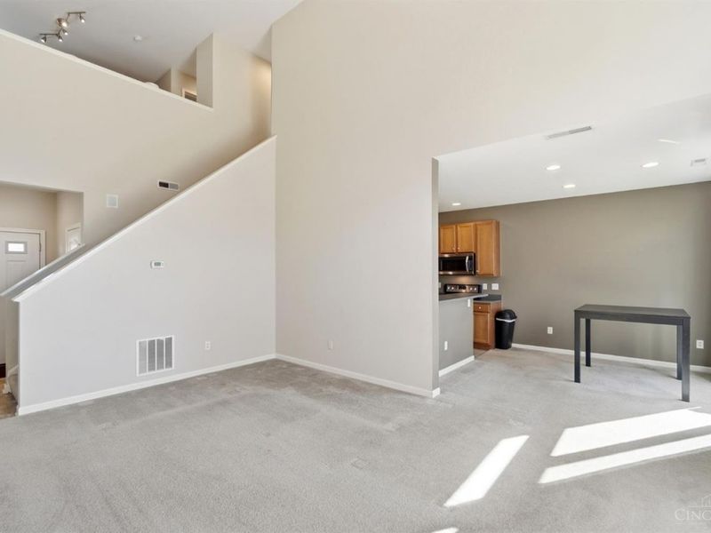 9230 Great Lakes Circle, Washington Township, OH 45458 Photo 10