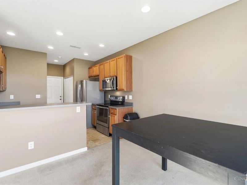 9230 Great Lakes Circle, Washington Township, OH 45458 Photo 13