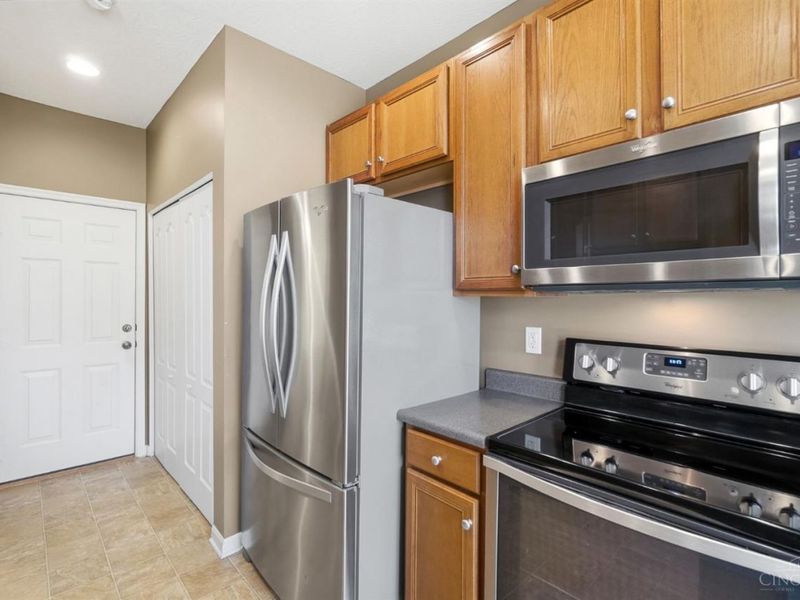 9230 Great Lakes Circle, Washington Township, OH 45458 Photo 19