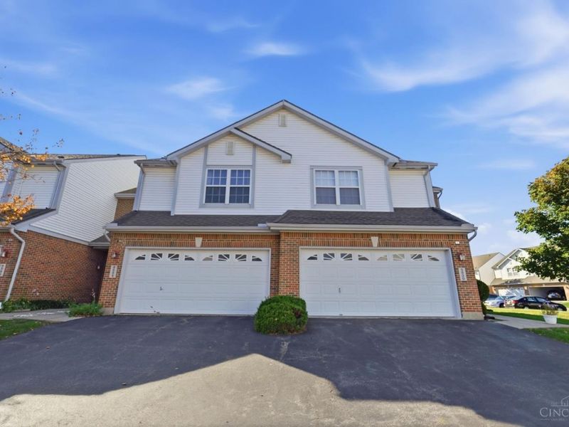 9230 Great Lakes Circle, Washington Township, OH 45458 Photo 3