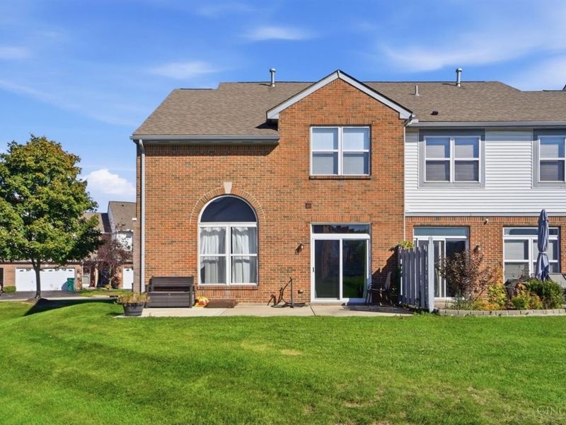 9230 Great Lakes Circle, Washington Township, OH 45458 Photo 40