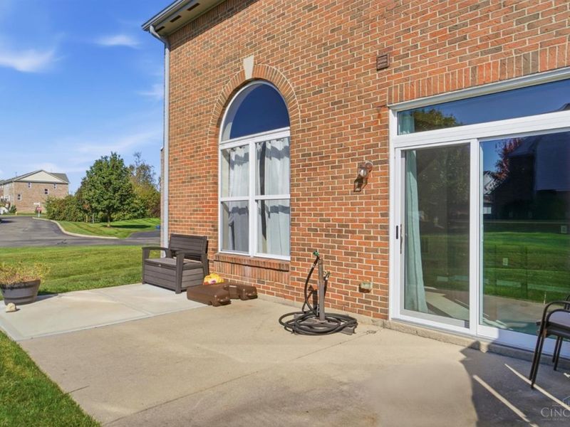 9230 Great Lakes Circle, Washington Township, OH 45458 Photo 43