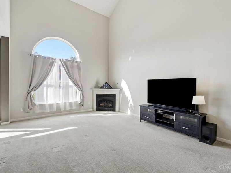 9230 Great Lakes Circle, Washington Township, OH 45458 Photo 8