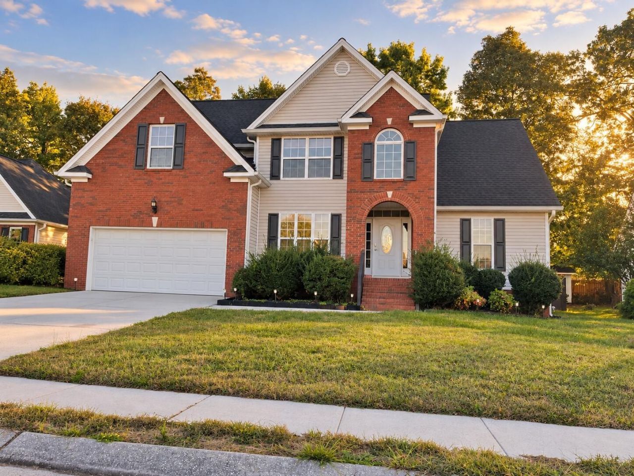 8236 Witherow Way , Ooltewah, TN 37363 Main Photo