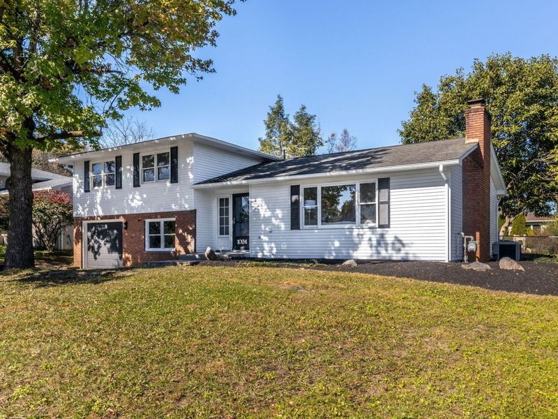 1024 Lansmere Lane, Columbus, OH 43220 Photo 2