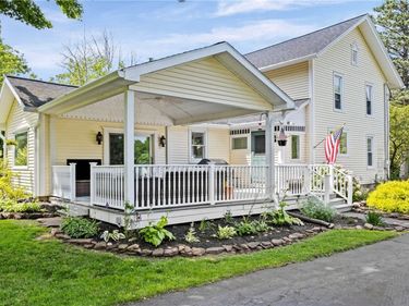 956 Willits Rd , Ontario, NY 14519