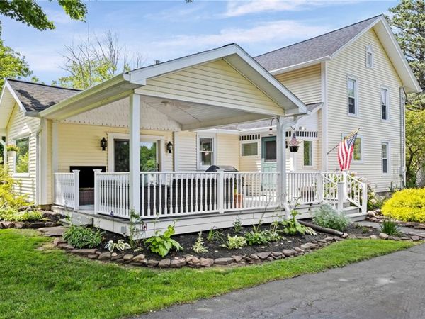 956 Willits Rd , Ontario, NY 14519