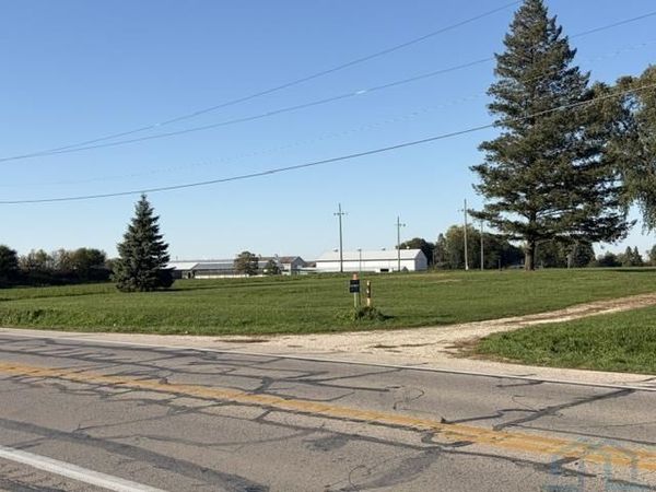 579 HWY 7, Alta, IA 51002
