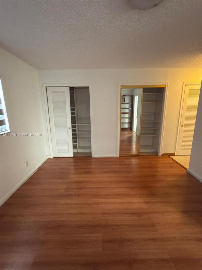 900 NE 12th Ave, Unit 401, Hallandale Beach, FL 33009 Photo