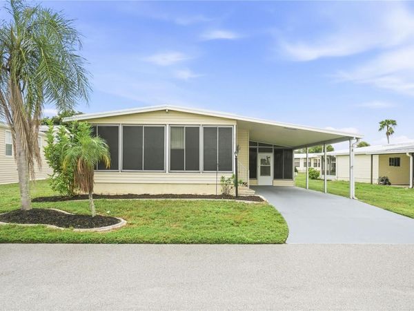 142 DUCHESS AVENUE , NOKOMIS, FL 34275
