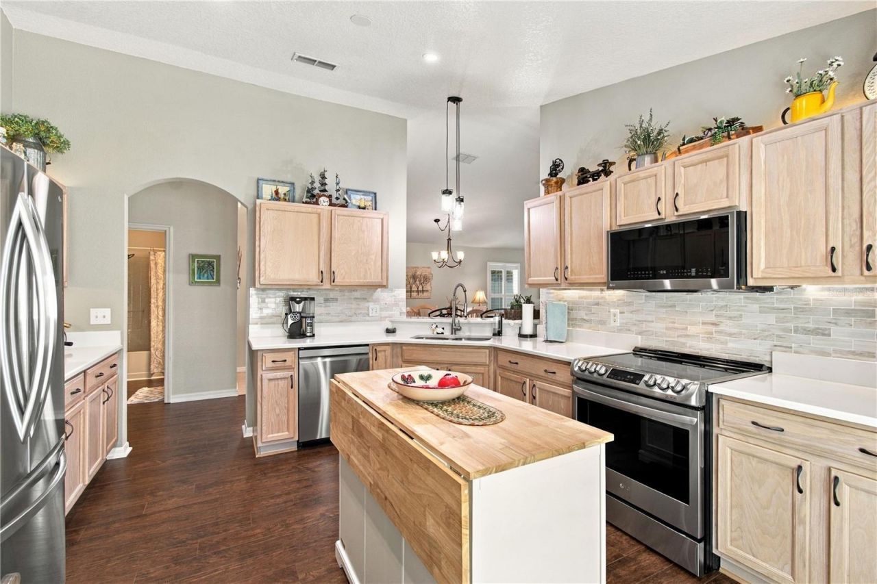 137 Rialto Rd, Poinciana, FL 34759 Photo