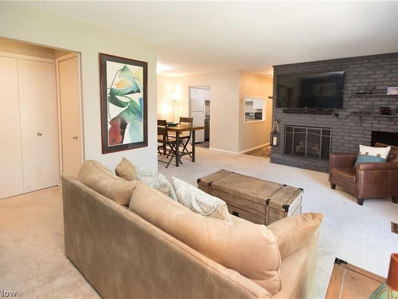 2854 Pease Drive, Unit 104s, Rocky River, OH 44116 Photo 5