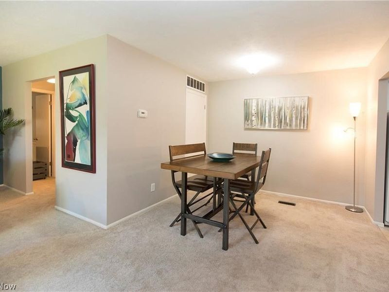 2854 Pease Drive, Unit 104s, Rocky River, OH 44116 Photo 6