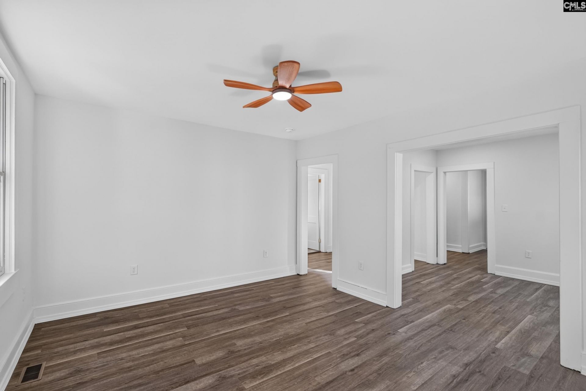 2511 Clark Street  Photo 4