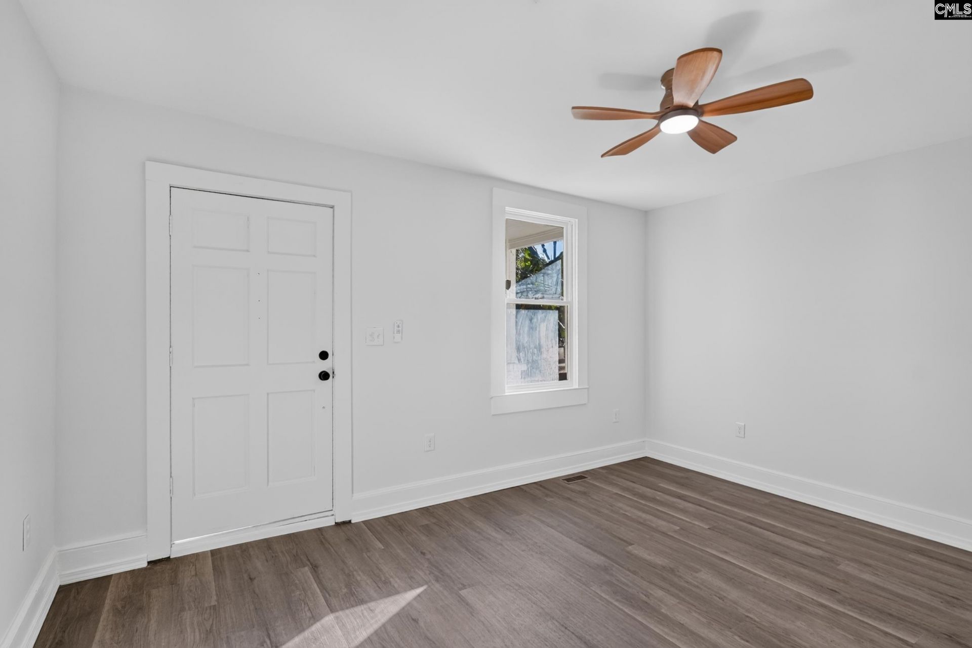 2511 Clark Street  Photo 5