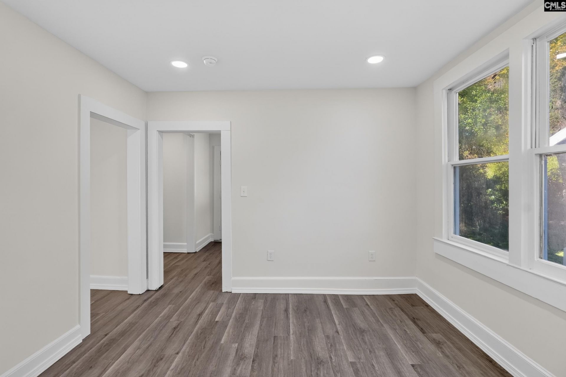 2511 Clark Street  Photo 7