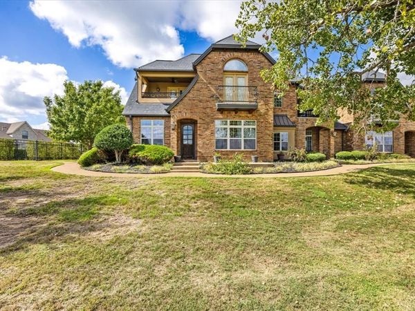 2200 Herons Nest Drive, Unit 2200, Granbury, TX 76048