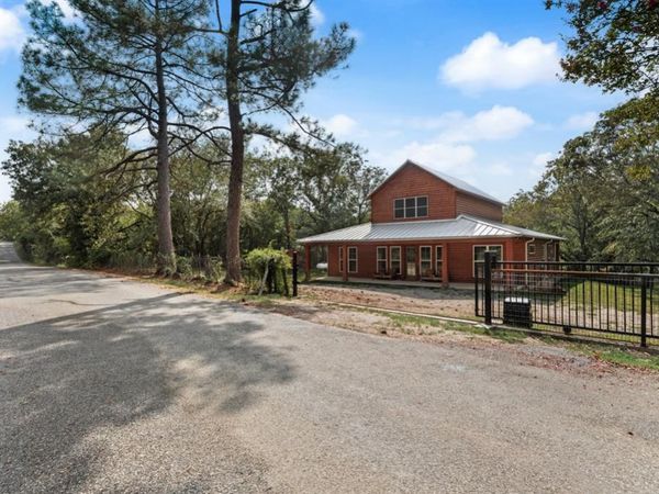 483 Spout Springs Road, Pottsboro, TX 75076