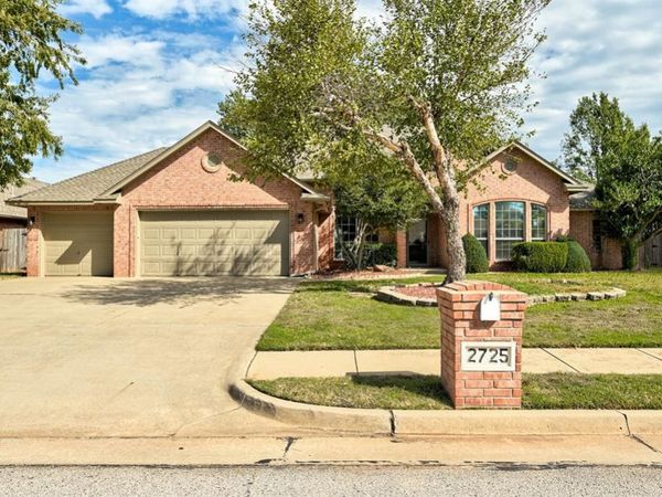 2725 Overland Way, Edmond, OK 73012