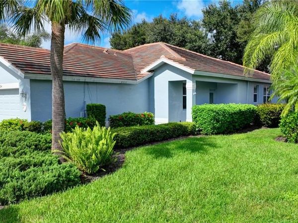 2294 Carnaby CT , LEHIGH ACRES, FL 33973