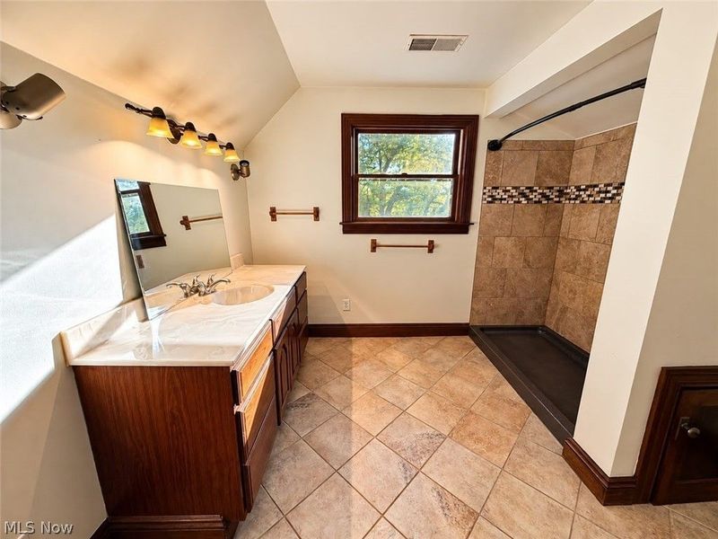 2368 Congo Street, Akron, OH 44305 Photo 31